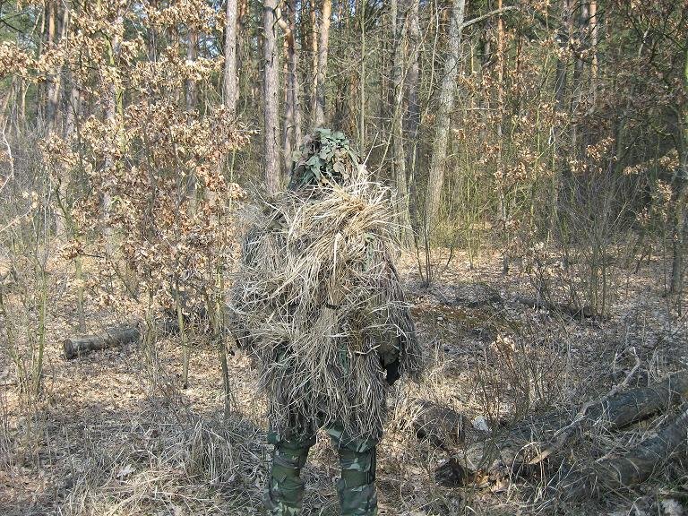 Изготовление одежды для бойцов